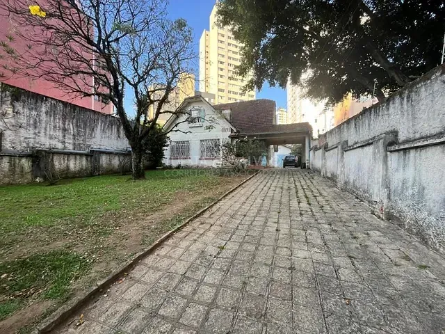 Terreno com 1m², à venda, no bairro Centro Cívico em Curitiba