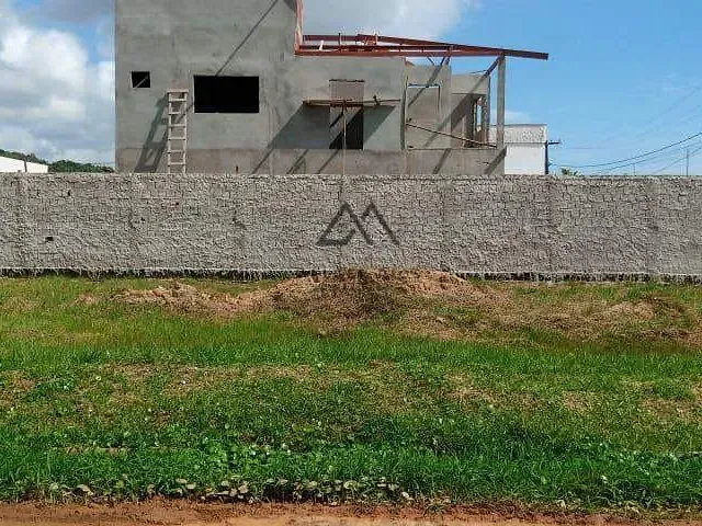 Terreno com 450m², à venda, no bairro Olivença em Ilhéus