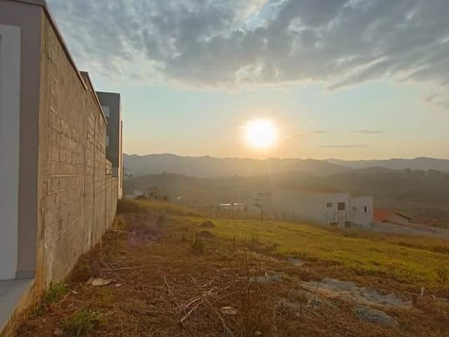 Terreno com 125m², à venda, no bairro Colinas da Mantiqueira em Cambuí