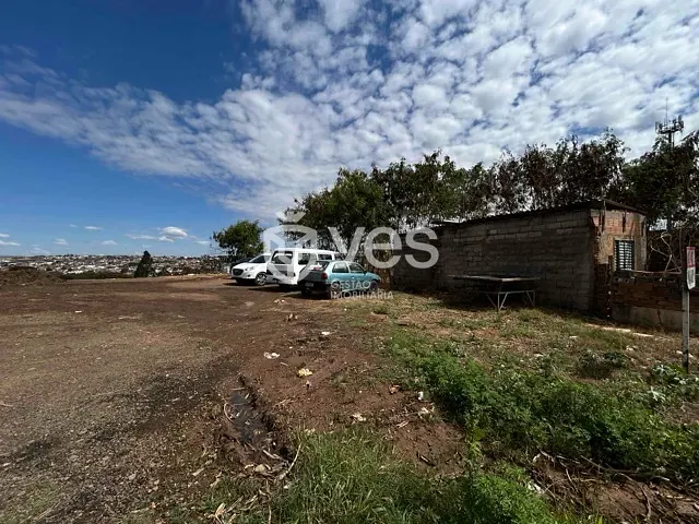 Terreno com 380m², à venda, no bairro Bom Jesus em Araxá