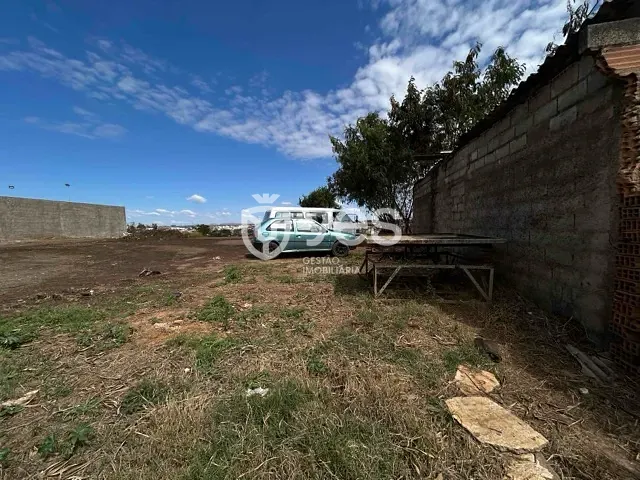 Terreno com 380m², à venda, no bairro Bom Jesus em Araxá