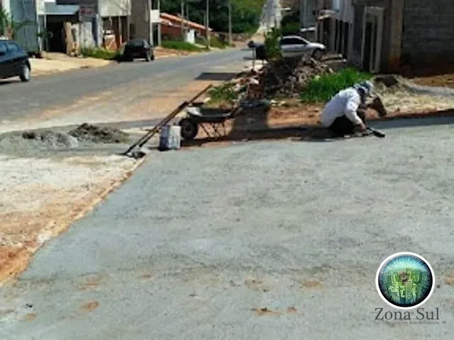 Terreno com 250m², à venda, no bairro Parque São Bento em Sorocaba