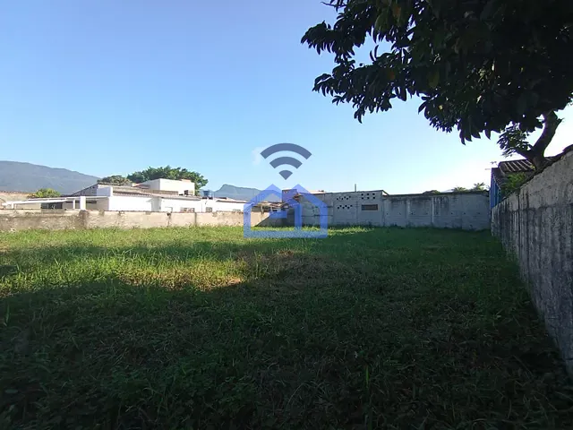 Terreno com 588m², à venda, no bairro Travessão em Caraguatatuba