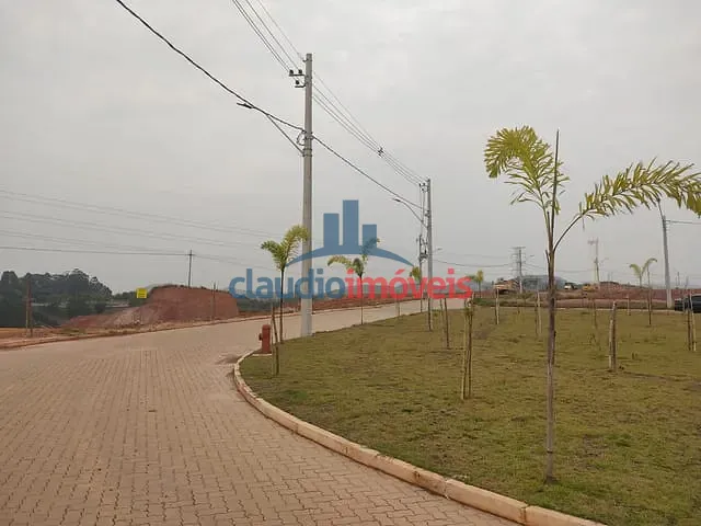 Terreno à venda, no bairro Jardim Belvedere em Volta Redonda