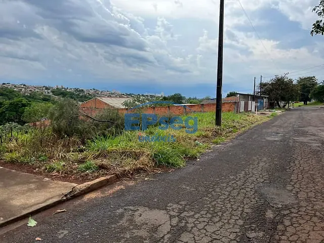 Terreno com 300m², à venda, no bairro Olímpico em Londrina