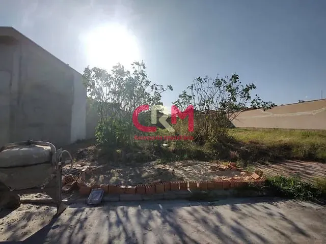 Terreno com 330m², à venda, no bairro Parque Residencial Laranjeiras I em Taquaritinga