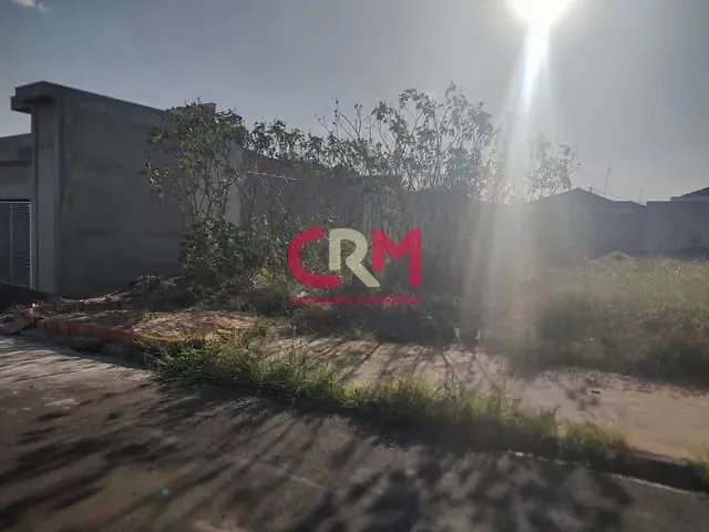 Terreno com 330m², à venda, no bairro Parque Residencial Laranjeiras I em Taquaritinga