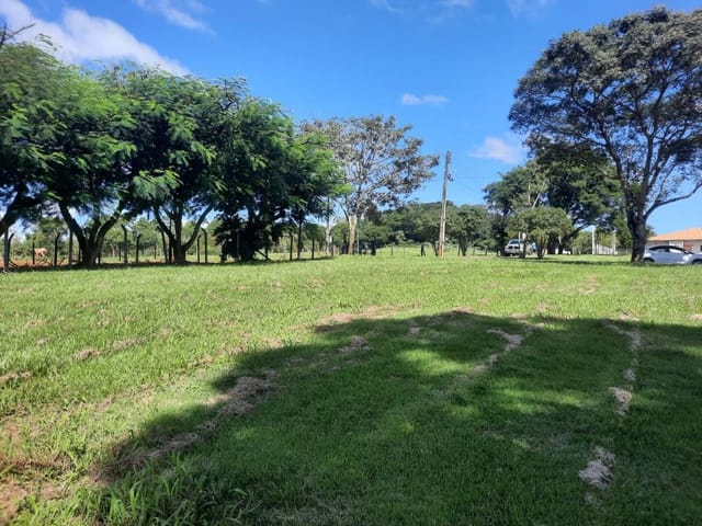 Terreno com 1674m², à venda, no bairro Estância Cabral em Cambé
