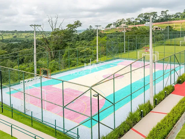 Terreno com 460m², à venda, no bairro Jardins Nápoles em Senador Canedo
