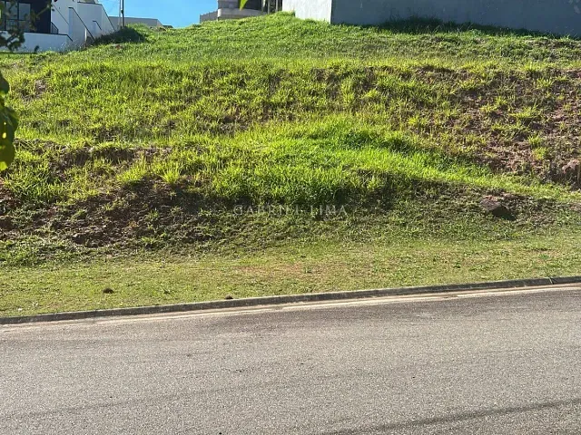 Terreno com 465m², à venda, no bairro Loteamento Residencial e Comercial Horto Florestal em Jundiaí