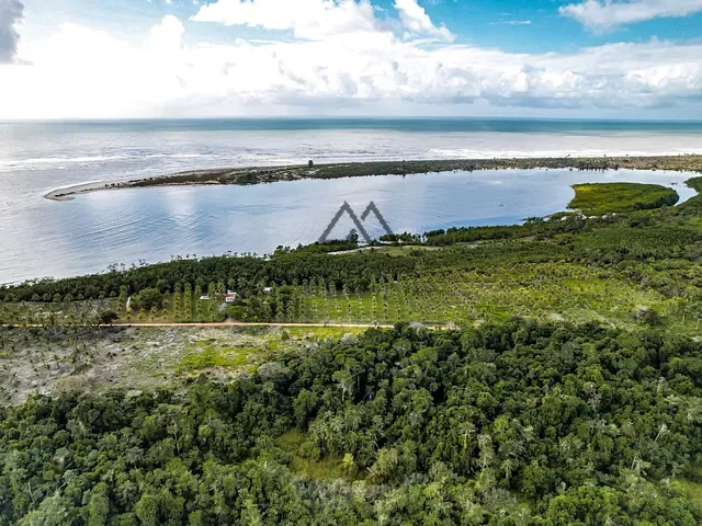 Terreno com 80000m², à venda, no bairro Pedras de Una em Una