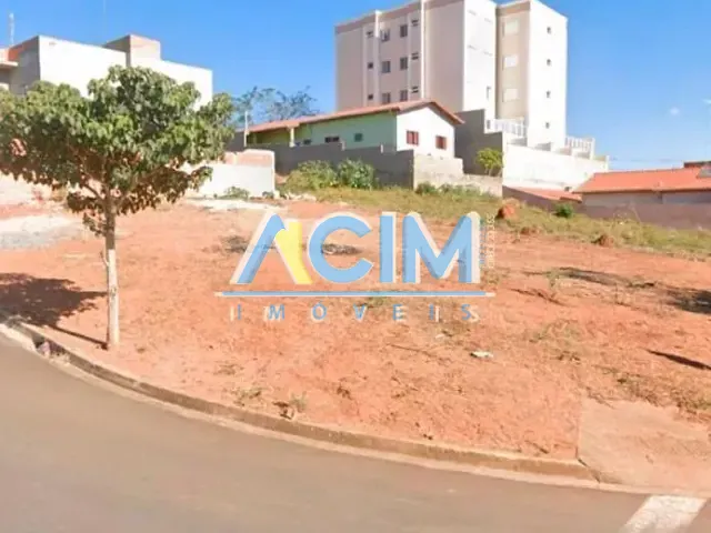 Terreno com 359m², à venda, no bairro Jardim Silvio Rinaldi II em Jaguariúna