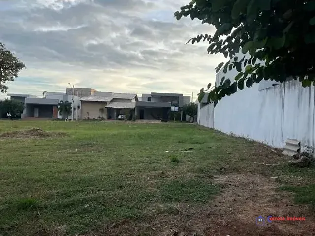 Terreno com 288m², à venda, no bairro Residencial Costa Leste em Três Lagoas