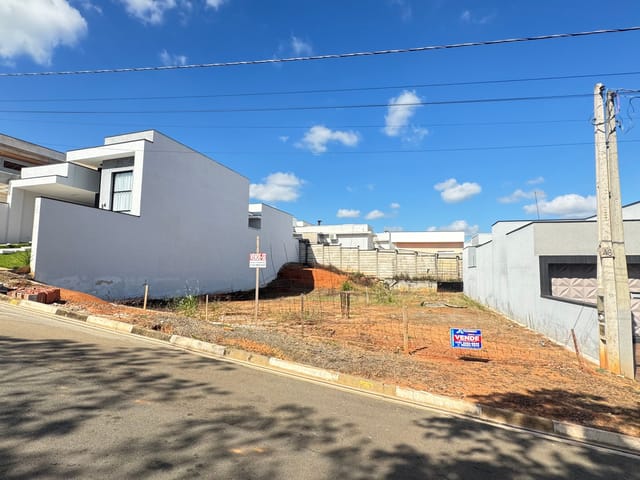 Terreno com 203m², à venda, no bairro Residencial Bosques dos Ipês em Tatuí