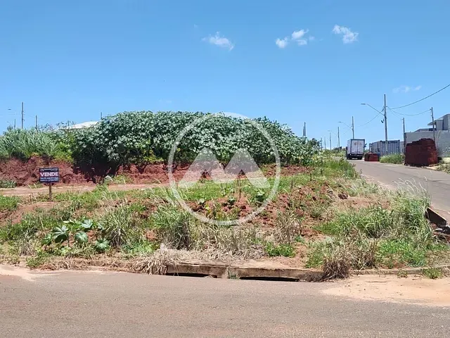 Terreno com 350m², à venda, no bairro Centro em São Tomé