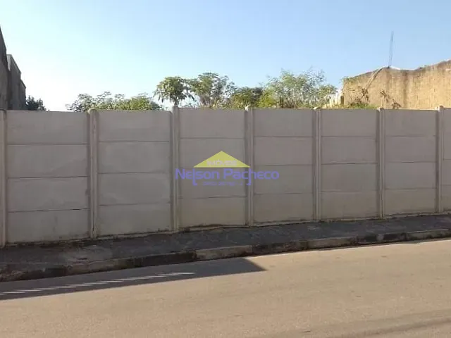 Terreno com 370m², à venda, no bairro Vila Fátima em Capivari