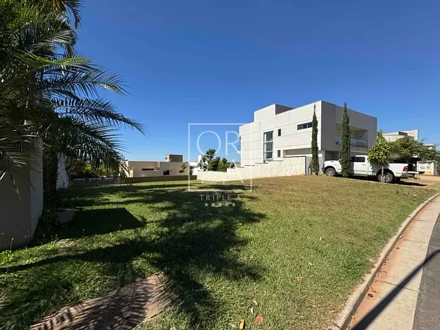 Terreno com 587m², à venda, no bairro Alphaville Araguaia em Goiânia