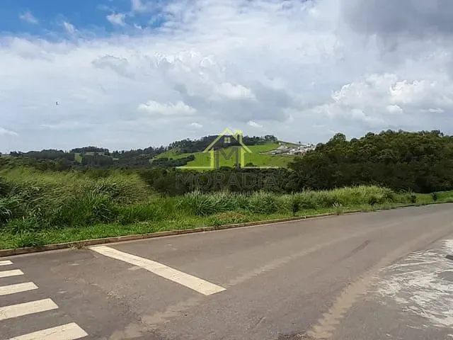 Terreno com 465m², à venda, no bairro Vale Da Mata em Guaxupé