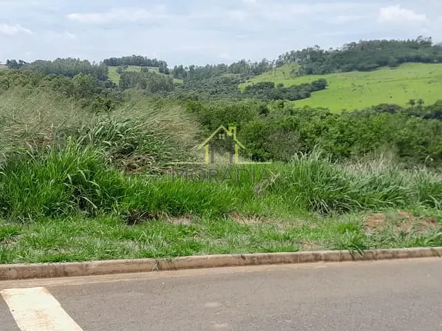 Terreno com 465m², à venda, no bairro Vale Da Mata em Guaxupé