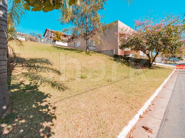 Terreno com 525m², à venda, no bairro Alphaville em Santana de Parnaíba