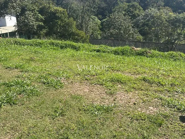 Terreno com 489m², à venda, no bairro Loteamento Residencial e Comercial Horto Florestal em Jundiaí