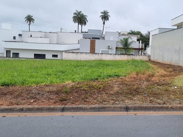 Terreno com 371m², à venda, no bairro Jardim Santo André em São João da Boa Vista