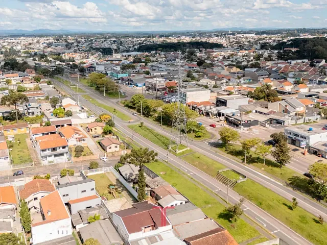 Terreno com 576m², à venda, no bairro Pinheirinho em Curitiba
