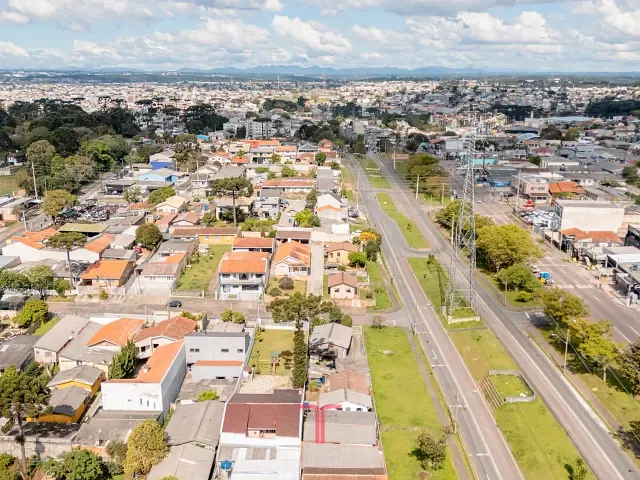 Terreno com 576m², à venda, no bairro Pinheirinho em Curitiba