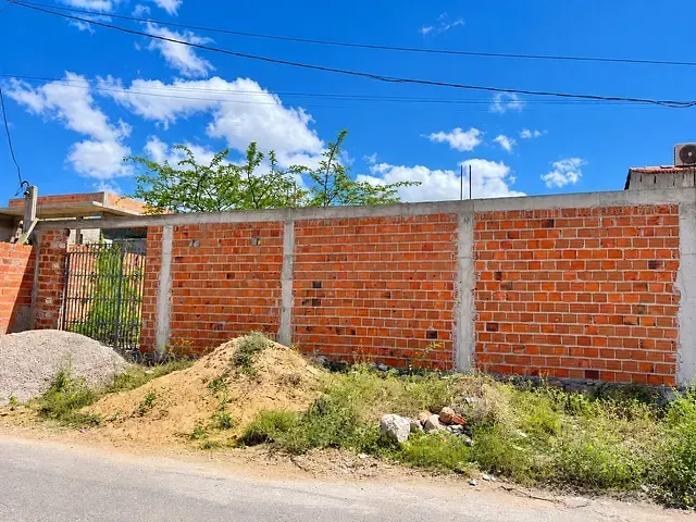 Terreno com 338m², à venda, no bairro Caminho dos Lagos em Paulo Afonso