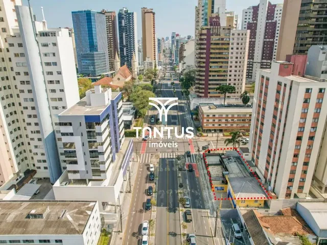 Terreno à venda, no bairro Cabral em Curitiba