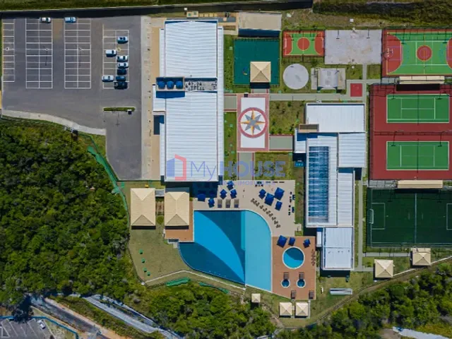 Terreno com 450m², à venda, no bairro Nossa Senhora da Vitória em Ilhéus