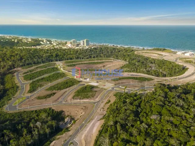 Terreno com 450m², à venda, no bairro Nossa Senhora da Vitória em Ilhéus