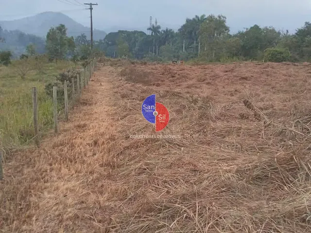 Terreno com 3992m², à venda, no bairro Citrolândia em Guapimirim