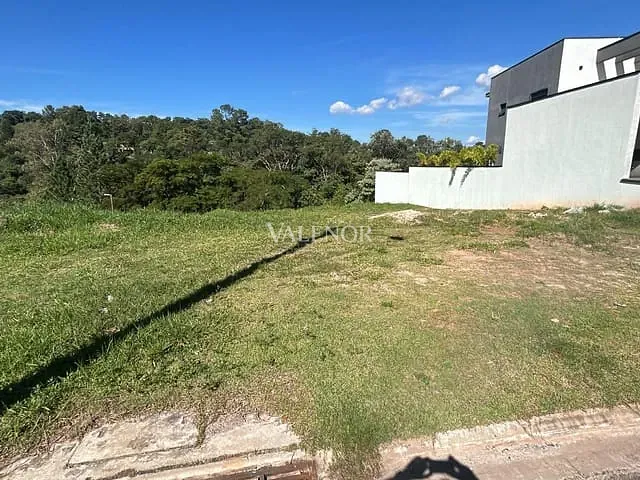 Terreno com 689m², à venda, no bairro Loteamento Residencial e Comercial Horto Florestal em Jundiaí
