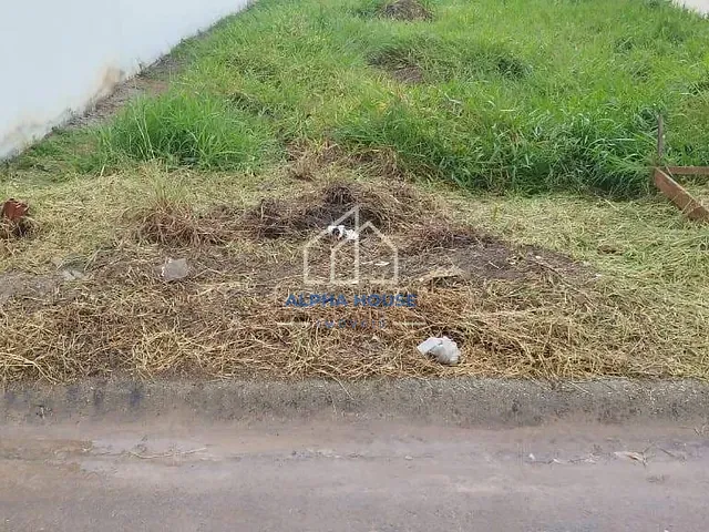 Terreno com 125m², à venda, no bairro Residencial e Comercial Portal dos Eucaliptos em Pindamonhangaba