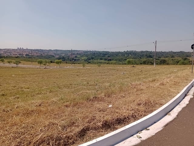 Terreno com 240m², à venda, no bairro Novo Horizonte em Piracicaba