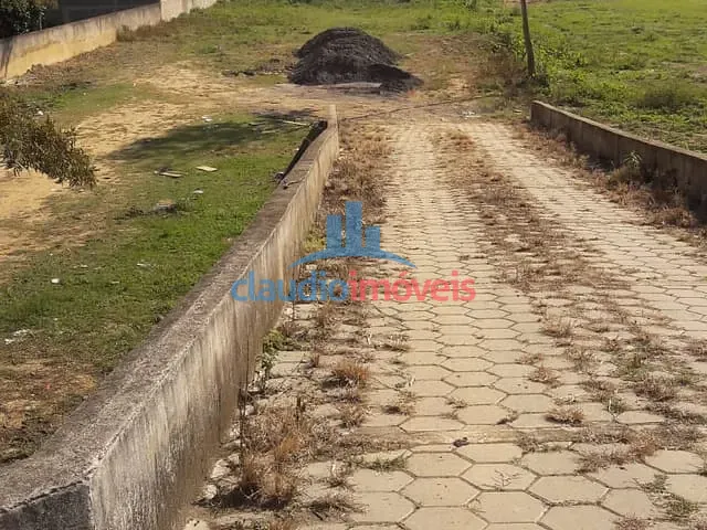 Terreno à venda, no bairro Colônia Santo Antônio em Barra Mansa