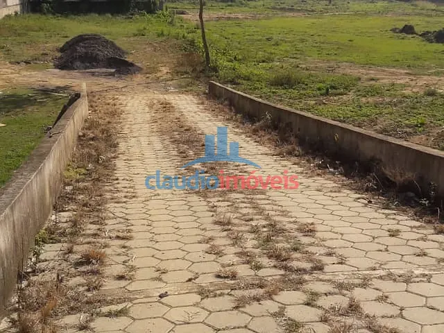 Terreno à venda, no bairro Colônia Santo Antônio em Barra Mansa