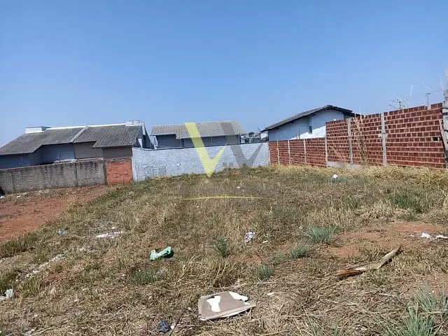 Terreno com 300m², à venda, no bairro Residencial Flor do Cerrado em Anápolis