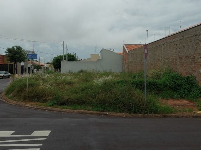 Terreno com 233m², à venda, no bairro Residencial Atenas em Birigui