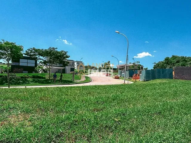 Terreno com 615m², à venda, no bairro Vila Maringá em Jundiaí