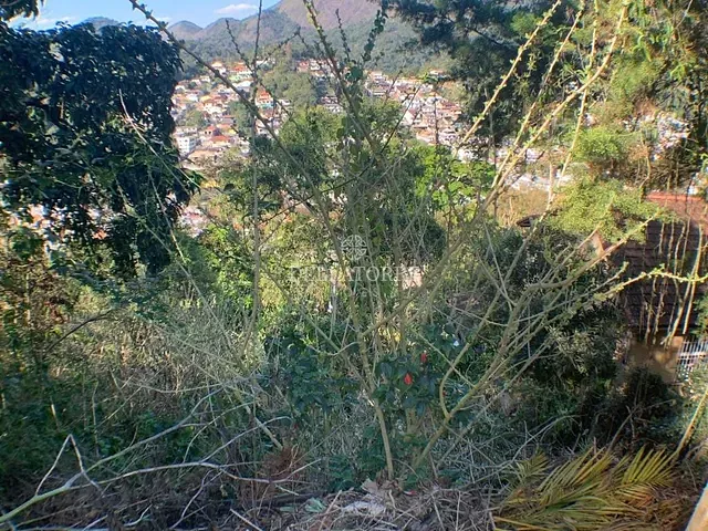 Terreno com 658m², à venda, no bairro Tijuca em Teresópolis