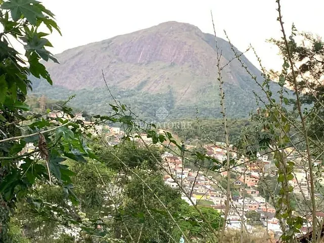 Terreno com 658m², à venda, no bairro Tijuca em Teresópolis