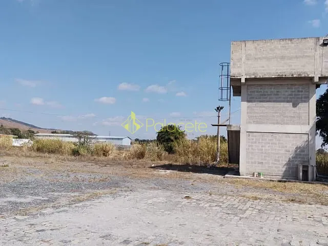 Terreno com 162000m², à venda, no bairro Veloso em Roseira