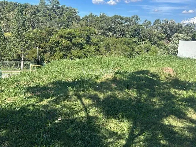 Terreno com 651m², à venda, no bairro Loteamento Residencial e Comercial Horto Florestal em Jundiaí