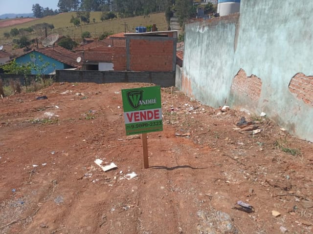 Terreno com 200m², à venda, no bairro Jardim Américo em Cambuí