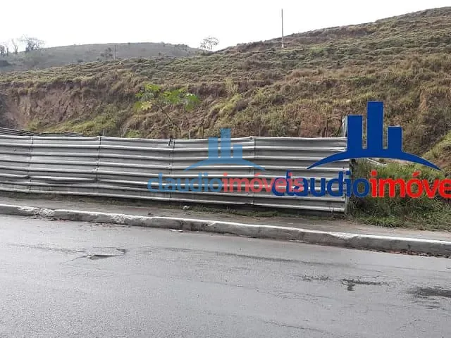 Terreno à venda, no bairro Colônia Santo Antônio em Barra Mansa