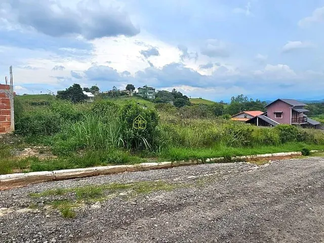 Terreno com 450m², à venda, no bairro Vale dos Reis em Itatiaia
