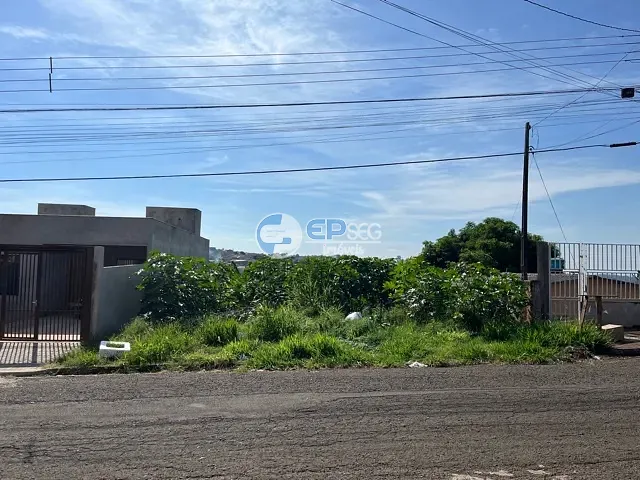 Terreno com 300m², à venda, no bairro Olímpico em Londrina