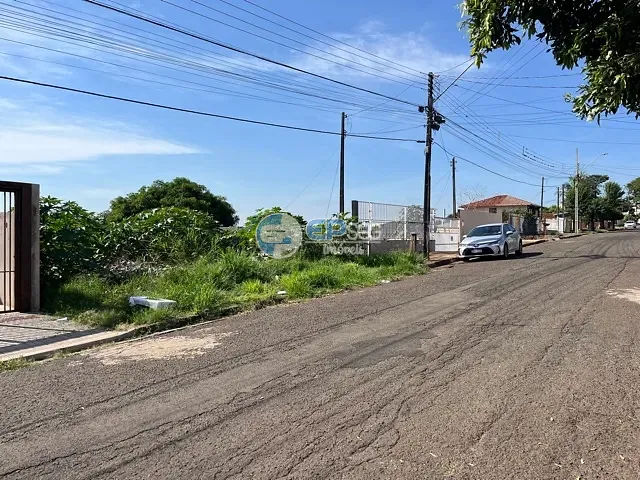 Terreno com 300m², à venda, no bairro Olímpico em Londrina